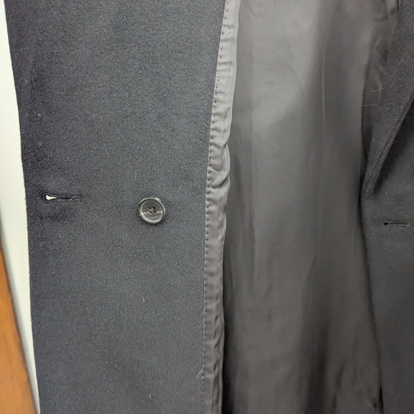 Quince Italian Wool Classic Single-Breasted Coat - Picture 16 of 16